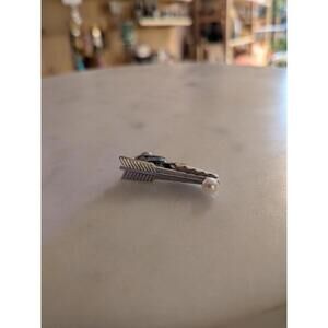 Vintage MIKIMOTO Tokyo Silver Tie Clip Arrow with Pearl